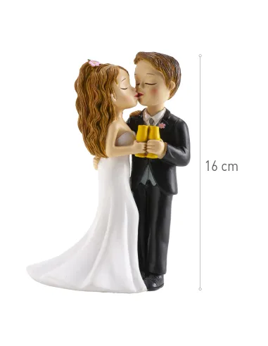 Figura novios con copa y beso 16 cm