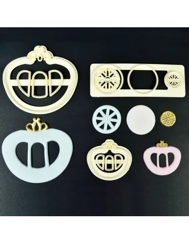 Set 3 cortadores carruaje princesa FMM