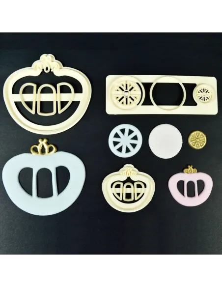 Set 3 cortadores carruaje princesa FMM