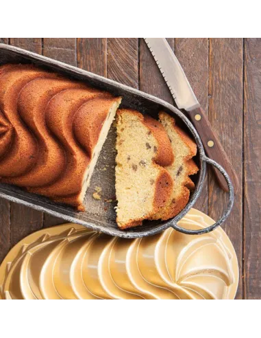 Molde Heritage Loaf Pan Nordic Ware
