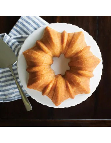 Molde Solera Bundt Pan Nordic Ware