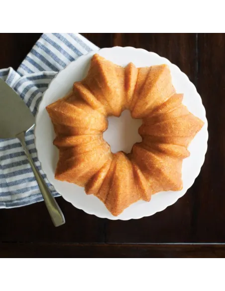 Molde Solera Bundt Pan Nordic Ware