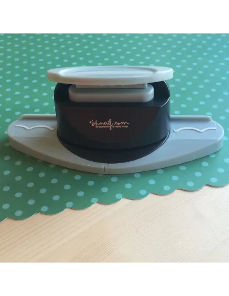 Troqueladora bordes onda