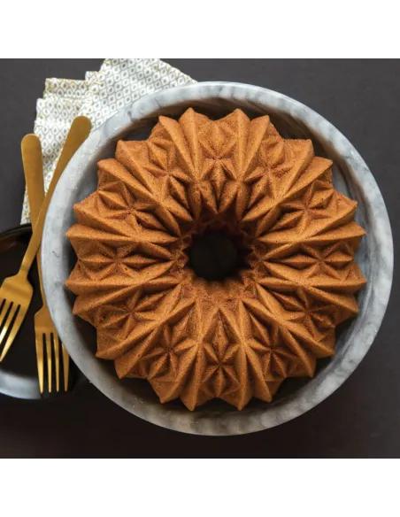 Molde  Crystal Bundt Pan Nordic Ware
