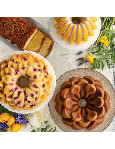 Molde Magnolia Bundt Pan Nordic Ware