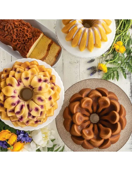 Molde Magnolia Bundt Pan Nordic Ware